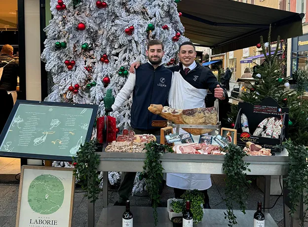 Artisans bouchers charcutiers engagés dans un accueil et un service irréprochables, des viandes françaises provenant de circuits courts à Sceaux dans les Hauts de Seine