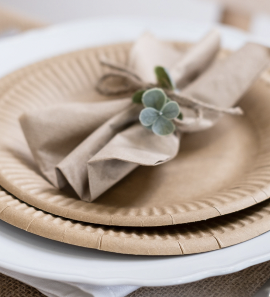 Assiettes et couverts